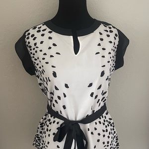 NEW YORK & COMPANY BLOUSE